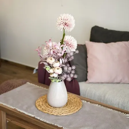 Cozy Sunflower Διαμέρισμα Τρογκίρ