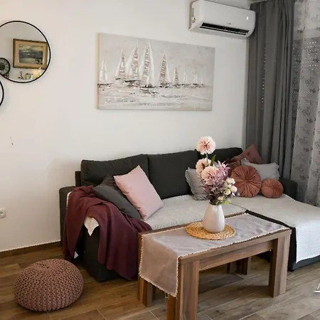 Διαμέρισμα Cozy Sunflower *